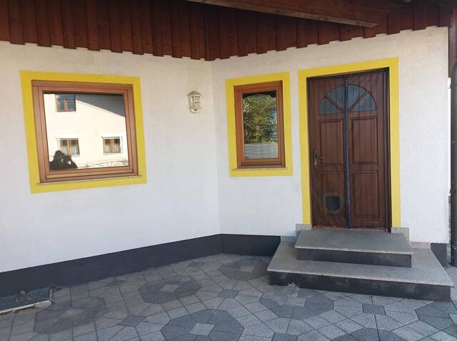 Immobilie in Mining - Einfamilienhaus in Mining mit Doppelgarage, Pool & Garten - Bild 0
