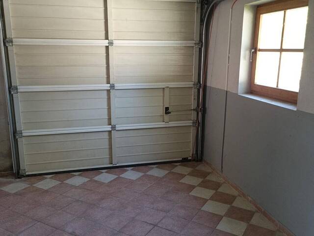 Immobilie in Mining - Einfamilienhaus in Mining mit Doppelgarage, Pool & Garten - Bild 2