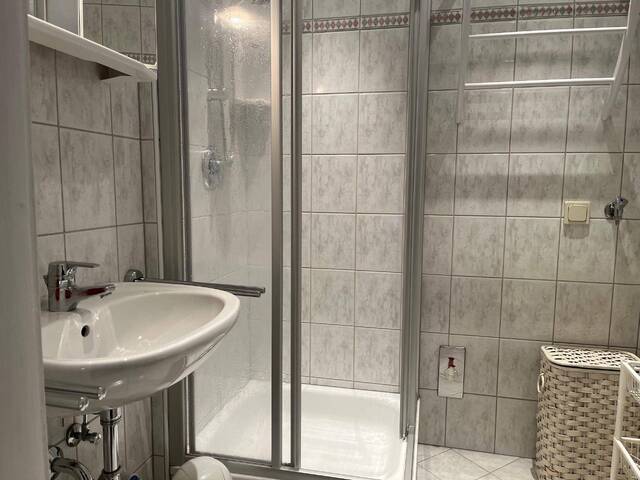 Immobilie in Bad Hofgastein - Mitten im ZENTRUM WOHNEN 2 Zimmer Ferienwohnung (Zweitwohnsitz) im Zentrum von Bad Hofgastein. Alle wichtigen Plätze und Einrichtungen befinden sich in unmittelbarer Nähe. - Bild 4