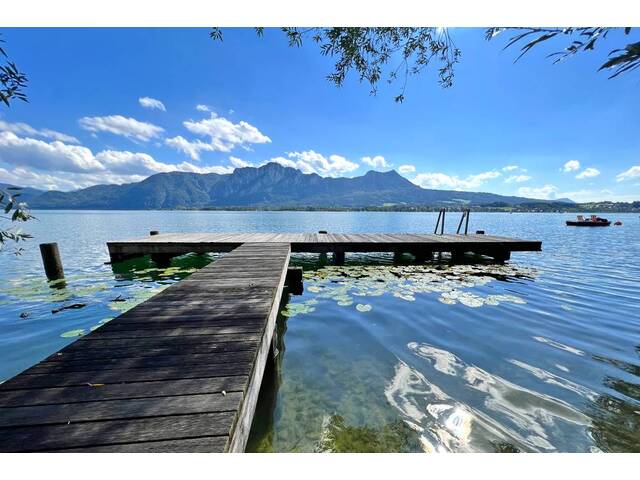 Immobilie in Tiefgraben - Pole-Position Mondsee! Ein Zuhause mit Panoramablick und Badeplatz samt Steg - Bild 0