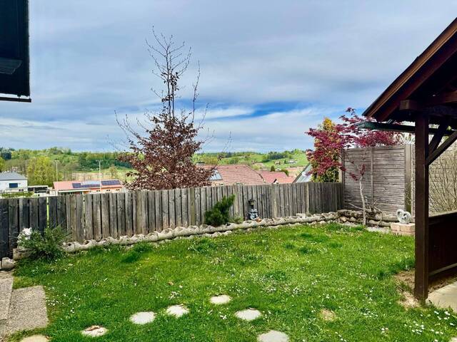 Immobilie in Haselbach - Viel Platz, viele Möglichkeiten: Ein- oder Zweifamilienhaus mit großem Garten & 3-fach Carport in bester Südweststeiermark-Lage - Bild 0