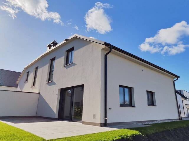 Immobilie in Gaaden - Exklusives Doppelhaus in beständiger Ziegelbauweise Haus 5 Top 1 - Bild 1