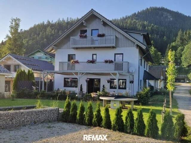 Immobilie in Bad Mitterndorf - Bad Mitterndorf: Traumhaftes 400m² großes Ein-/Mehrfamilienhaus in bester Lage zum Skigebiet - Bild 0