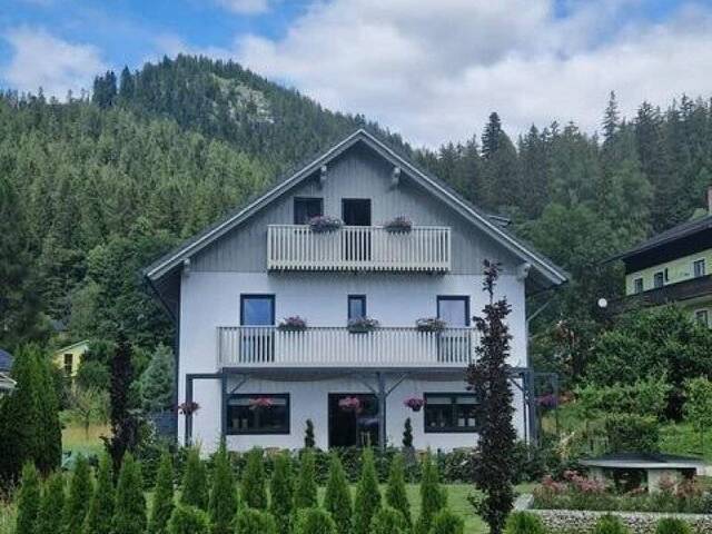 Immobilie in Bad Mitterndorf - Bad Mitterndorf: Traumhaftes 400m² großes Ein-/Mehrfamilienhaus in bester Lage zum Skigebiet - Bild 1