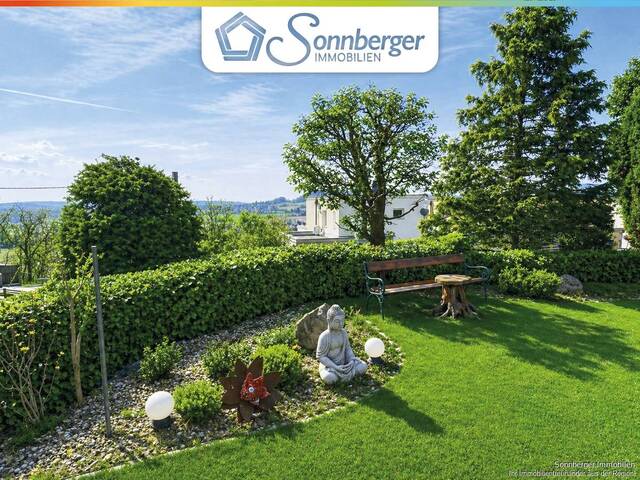 Immobilie in Langenstein - AUSSICHTSREICH – Bungalow mit Weitblick, Pool & Ausbaureserve in Langenstein - Bild 1