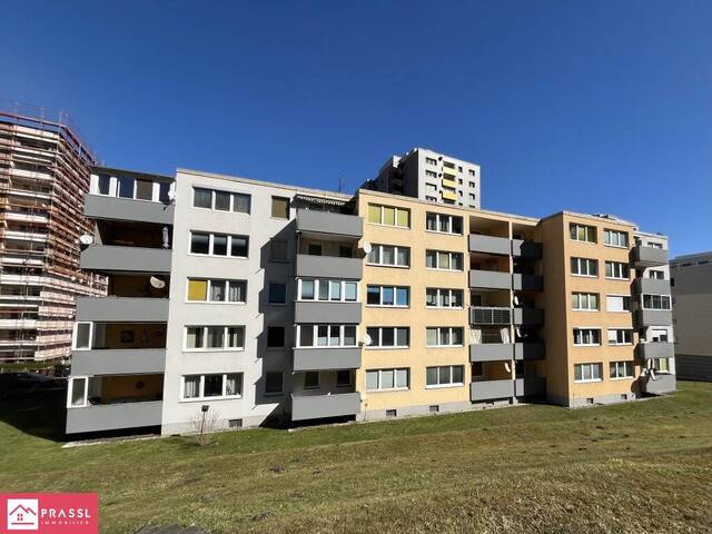 Immobilie in Leoben - #Wohnung #Balkon #Leoben #4 Zimmer #Selber renovieren #Jetzt kaufen! - Bild 2