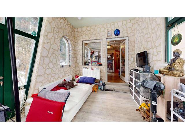 Immobilie in Freinberg - Einfamilienhaus mit Wintergarten & Doppelgarage – solide Grundlage für eine Modernisierung - Bild 1
