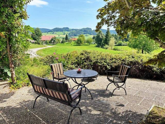 Immobilie in Oberhofen am Irrsee - HISTORISCHE RARITÄT IN SEENÄHE * ehemalige Mühle aus dem Jahr 1806 in herrlicher Alleinlage in Irrseenähe - Bild 0