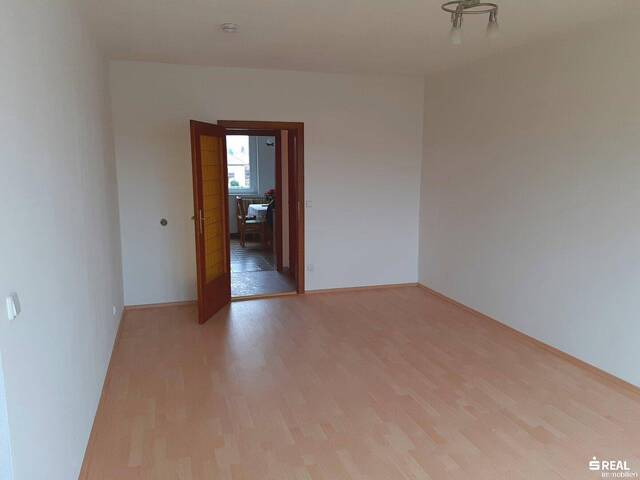 Immobilie in Spittal an der Drau - Charmante 85 m² Anlegerwohnung - 4 Zimmer und Loggia Nähe Zentrum in Spittal/Drau - Bild 3