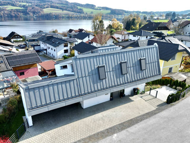 Immobilie in Seeham - Modernes Architektenhaus mit Seeblick - Bild 2