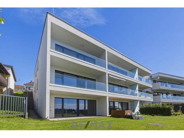 Immobilie in Alberndorf in der Riedmark - Wohnung oder Ordinationsräume zum Ausbauen * Zentrum Alberndorf - Bild 0