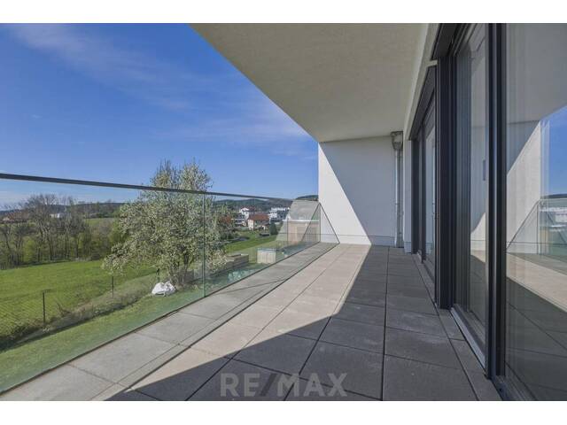Immobilie in Alberndorf in der Riedmark - Wohnung oder Ordinationsräume zum Ausbauen * Zentrum Alberndorf - Bild 1