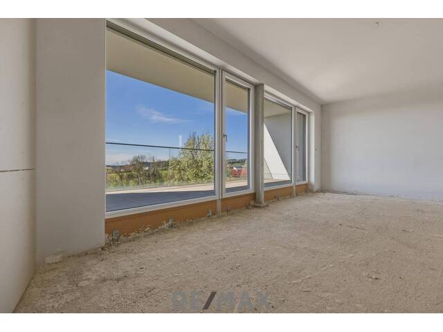 Immobilie in Alberndorf in der Riedmark - Wohnung oder Ordinationsräume zum Ausbauen * Zentrum Alberndorf - Bild 2