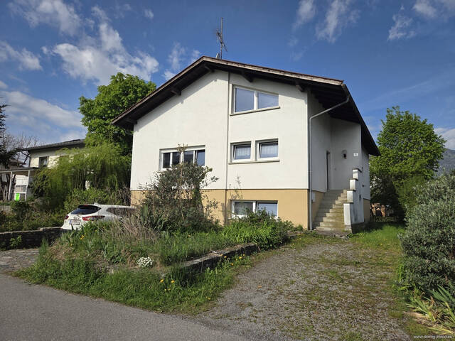 Immobilie in Meiningen - Einfamilienhaus mit großzügigem Grundstück und viel Potenzial in Meiningen - Bild 0