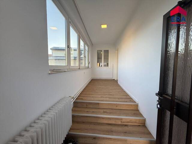 Immobilie in Ottenthal - Elegante, idyllische Landvilla mit großzügigem Grundstück in absoluter Ruhelage2163 Ottenthal - Bild 1