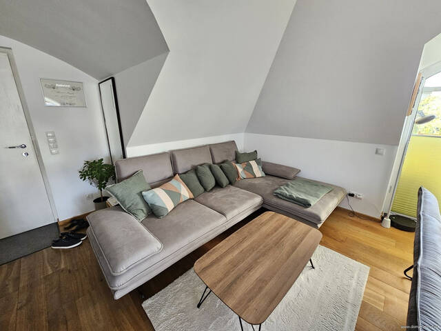 Immobilie in Feldkirch - Wunderschöne Loft-Wohnung mit Balkon, klimatisiert und Tiefgaragenplatz in Feldkirch - Gisingen - Bild 2