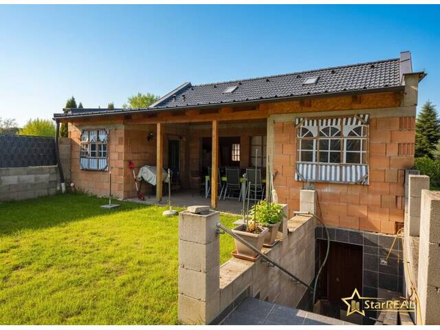 Immobilie in Hautzendorf - Ihr Traum vom Eigenheim - gestalten Sie selbst! Bungalow-Rohbau mit 485 m² Eigengrund, 2 Terrassen & Carport. - Bild 0