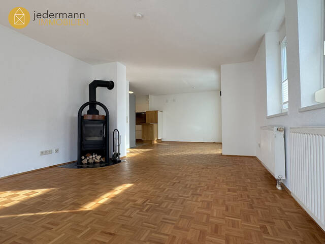 Immobilie in Bludesch - BLUDESCH: CHARMANTE, GERÄUMIGE 4-ZIMMER-WOHNUNG MIT TOLLEM WOHNFLAIR! - Bild 0