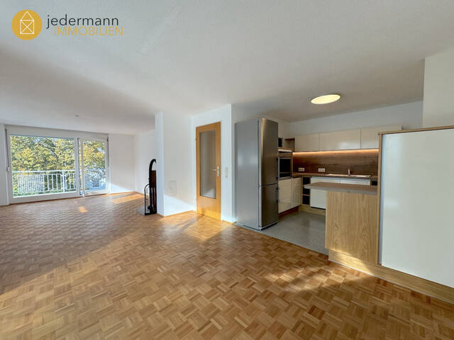 Immobilie in Bludesch - BLUDESCH: CHARMANTE, GERÄUMIGE 4-ZIMMER-WOHNUNG MIT TOLLEM WOHNFLAIR! - Bild 1