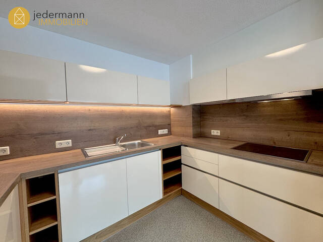 Immobilie in Bludesch - BLUDESCH: CHARMANTE, GERÄUMIGE 4-ZIMMER-WOHNUNG MIT TOLLEM WOHNFLAIR! - Bild 2