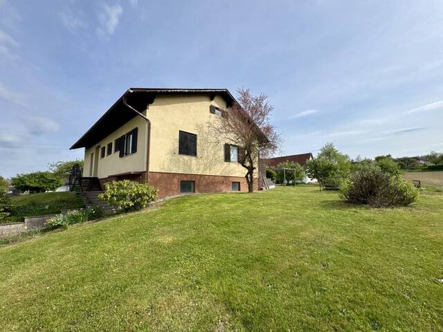 Immobilie in Gritsch - Charmantes Einfamilienhaus mit großem Naturgrundstück - viel Potenzial & sofort beziehbar - Bild 2