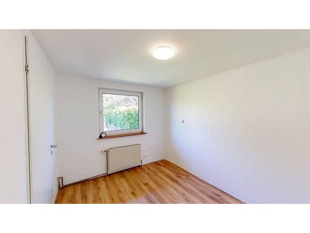 Immobilie in Sparbach - Charmanter Bungalow mit sonnigem Garten und guter Anbindung nach Wien - Bild 4