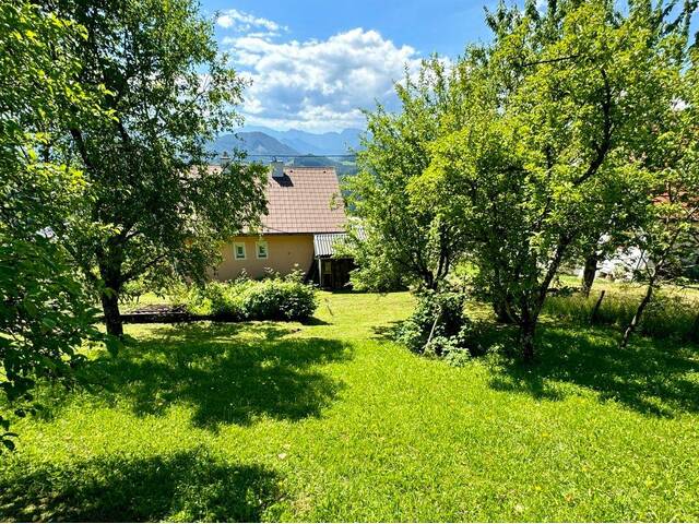 Immobilie in Nußbach - EINFAMILIENHAUS MIT PANORAMABLICK AUF DIE BERGE ! - Bild 2