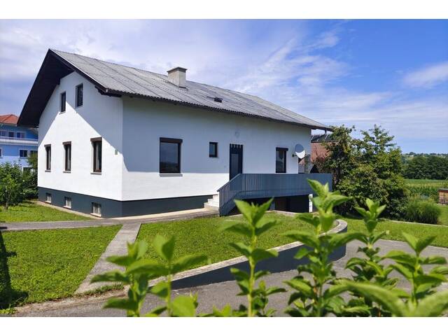 Immobilie in Wörth an der Lafnitz - Natur trifft Lebensqualität in Thermenregion! Gemütliches Einfamilienhaus in sonniger Ruhelage mit traumhaftem Ausblick und großem Gartenhaus - Bild 3