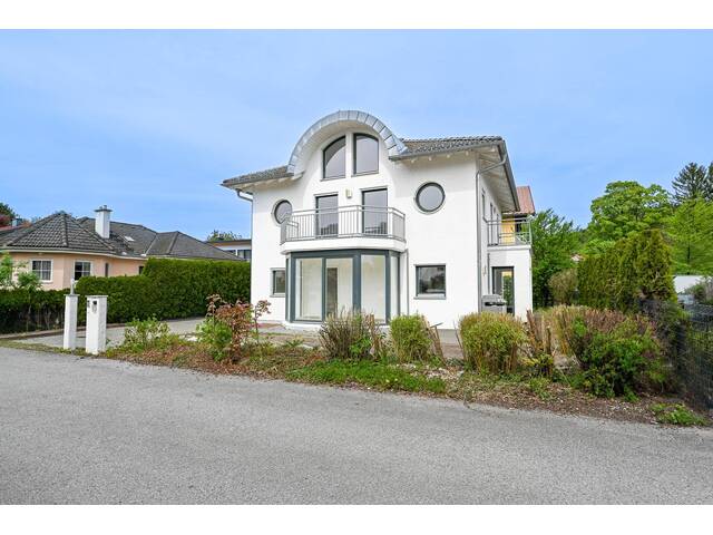 Immobilie in Oberalm - Sehr schönes Einfamilienhaus mit viel Platz in Oberalmer Bestlage - Bild 2