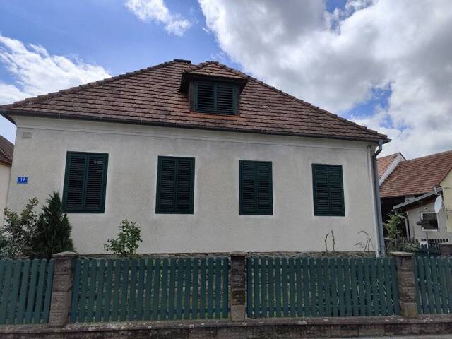 Immobilie in Unterwart - Wohnhaus mit Garten und Nebengebäude, Nähe Oberwart, südliches Burgenland - Bild 0