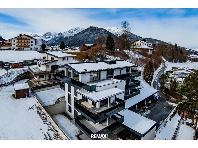Immobilie in Schönberg im Stubaital - 15 Minuten von Innsbruck: Prächtige 3-Zimmer-Neubauwohnung mit 90 m² großem Garten und Terrasse - Bild 3