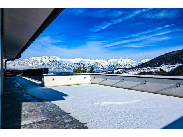 Immobilie in Schönberg im Stubaital - Erstbezug: 360°-Bergpanorama auf ca. 136 m² Dachterrasse - Wohnen auf höchstem Niveau im Penthouse der Superlative - Bild 3