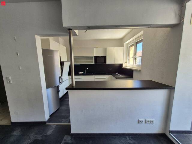 Immobilie in Gunskirchen - NEUER PREIS: kernsanierte 3-Zimmer-Wohnung mit südseitiger Loggia - Bild 2