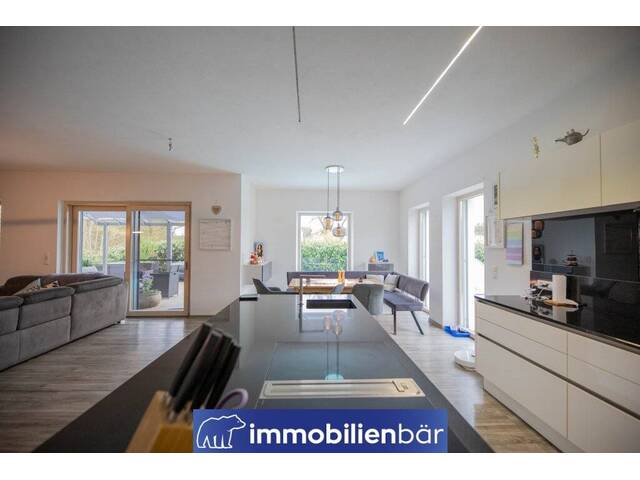 Immobilie in Peuerbach - Exklusives Haus im Grünen in Peuerbach/Bruck - Stilvolles Wohnen mit Pool & hochwertiger Ausstattung - Bild 1