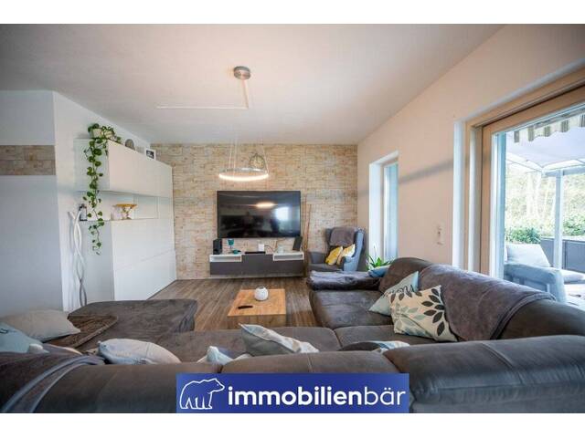 Immobilie in Peuerbach - Exklusives Haus im Grünen in Peuerbach/Bruck - Stilvolles Wohnen mit Pool & hochwertiger Ausstattung - Bild 3