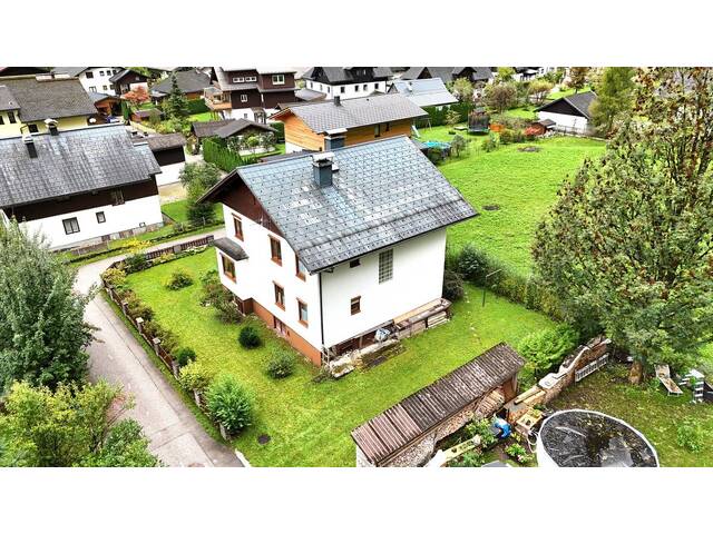 Immobilie in Hallstatt - Charmantes Einfamilienhaus mit viel Potential in ruhiger Lage - Bild 1