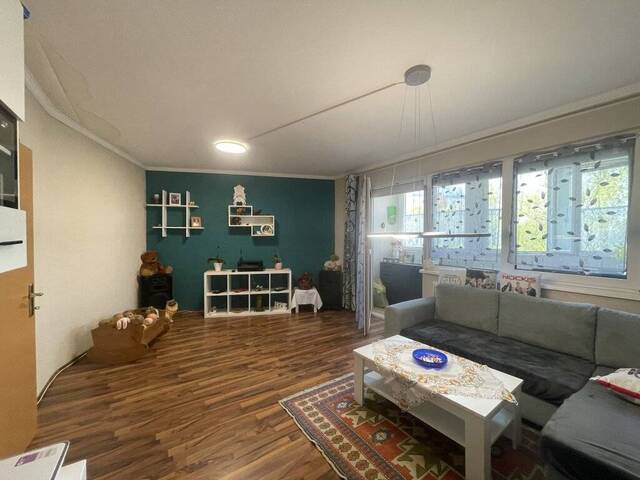 Immobilie in Asten - 4-ZIMMER-WOHNUNG MIT LOGGIA UND TIEFGARAGENSTELLPLATZ - Bild 3