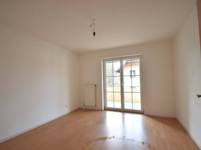 Immobilie in Steinbach am Attersee - WOHNEN am ATTERSEE - Geräumige 3 Zimmer Terrassenwohnung mit Seeblick - Bild 2
