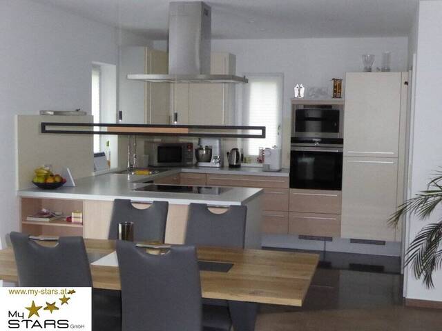 Immobilie in Palting - neuer Kaufpreis: Gepflegtes Zuhause nahe dem Mattsee mit großem Garten, Dachterrasse und Doppel-Carport! - Bild 3