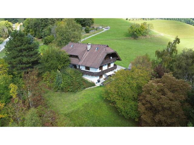 Immobilie in Arriach - Exklusives Landhaus mit 3 Wohneinheiten, in wunderschöner Lage, Arriach - Bild 1