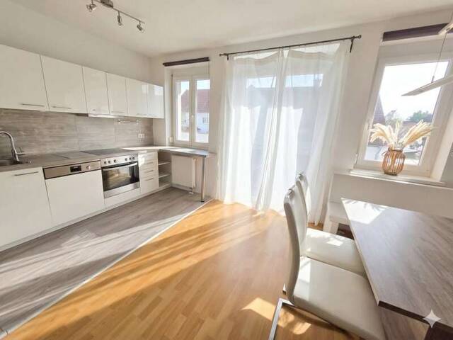 Immobilie in Bisamberg - Charmante 2-Zi Wohnung mit Balkon & 2 Stellplätzen in Bisamberg - Bild 0