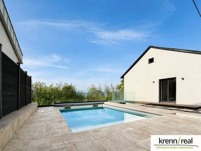 Immobilie in Pucking - Modern saniertes Einfamilienhaus mit Pool, Garten & Waldanteil - Bild 1