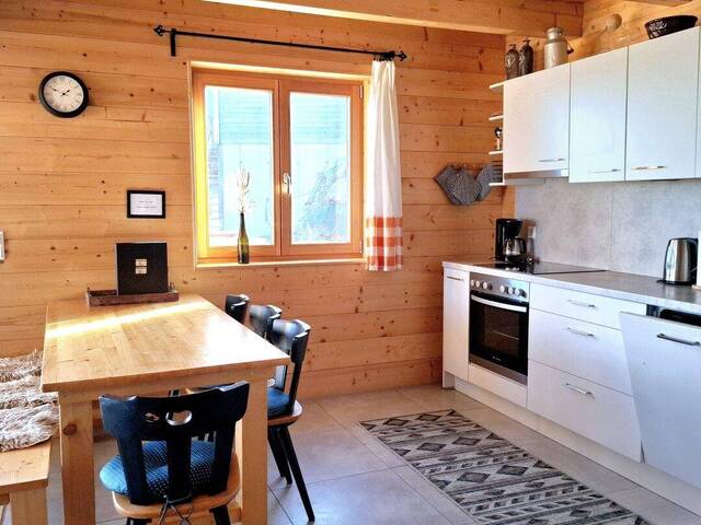Immobilie in Bad St. Leonhard im Lavanttal - Ski-in-Ski out für die Familie- Chalet mit Alpenfeeling pur auf 1.500 Metern Seehöhe am 9462 Klippitztörl- Komfort, Ruhe & Rendite vereint Über 200 Tage jährliche Vermietbarkeit möglich! - Bild 4