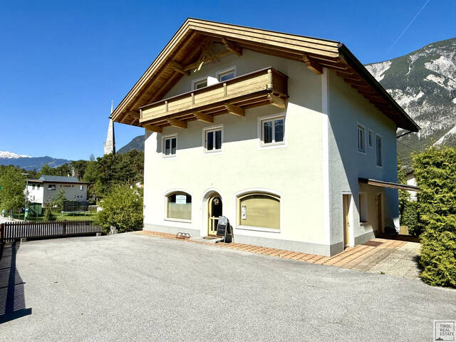 Immobilie in Ötztal-Bahnhof - Attraktives Mehrparteienhaus mit Geschäftsfläche in sonniger Ruhelage – vielseitig nutzbar - Bild 0
