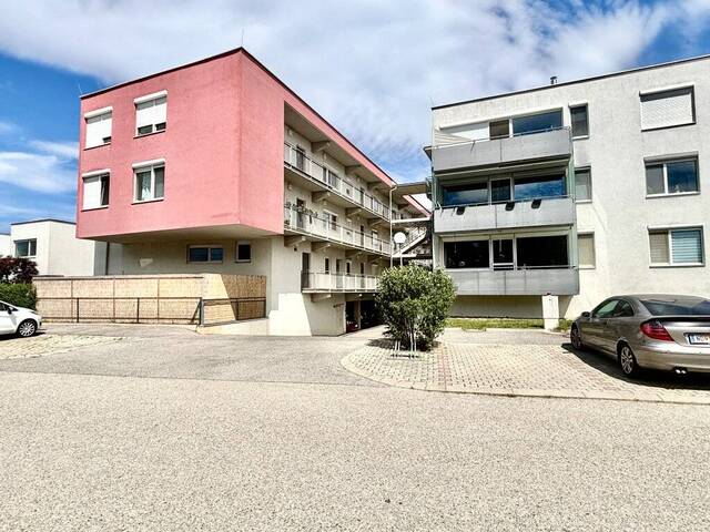 Immobilie in Neusiedl am See - Eigentumswohnung in Neusiedl - zentrale Lage mit See.- und Panoramaweitblick - Bild 3