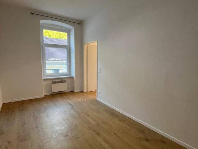 Immobilie in Schottwien - Charmante 40m² Wohnung in Schottwien - Ihr neues Zuhause zum Kauf um 88.000 EUR! - Bild 2