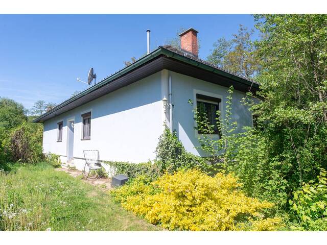 Immobilie in Feldbach - Ein Haus im Dornröschenschlaf - bereit für einen Neuanfang - Bild 0