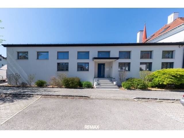 Immobilie in Weistrach - Hochwertige Luxusloft mit First-Class-Ausstattung im Herzen des Mostviertels! Koffer packen und einziehen! 245 m² € 1.832,- /m² - Bild 4