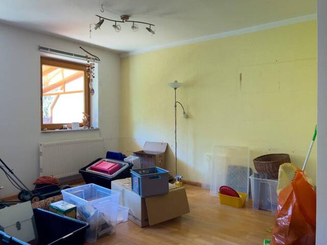 Immobilie in Bürmoos - REIHENHAUS MIT MODERNISIERUNGSBEDARF IN BÜRMOOS - Bild 3