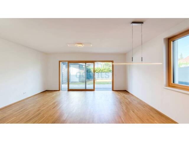 Immobilie in Wöllersdorf - Moderne Doppelhaushälfte mit Garten, Carport, Balkon und offener Wohnküche - Bild 0
